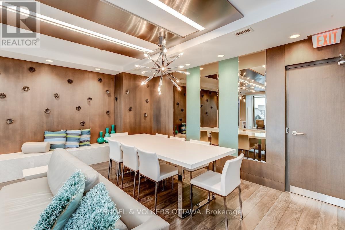 509 - 118 Holmwood Avenue, Ottawa, ON - Indoor Photo Showing Other Room