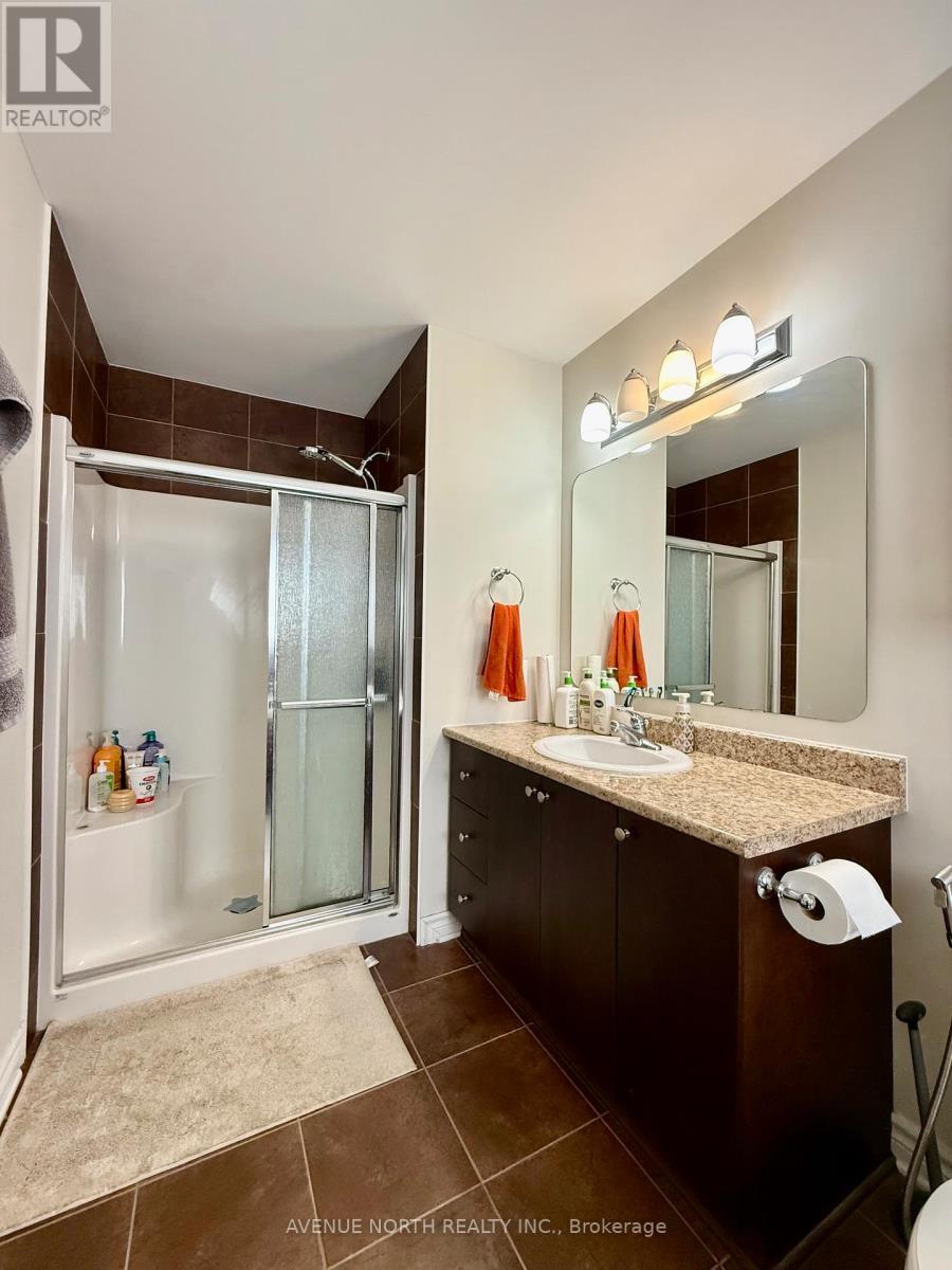 274 Broxburn Crescent, Ottawa, ON - Indoor Photo Showing Bathroom