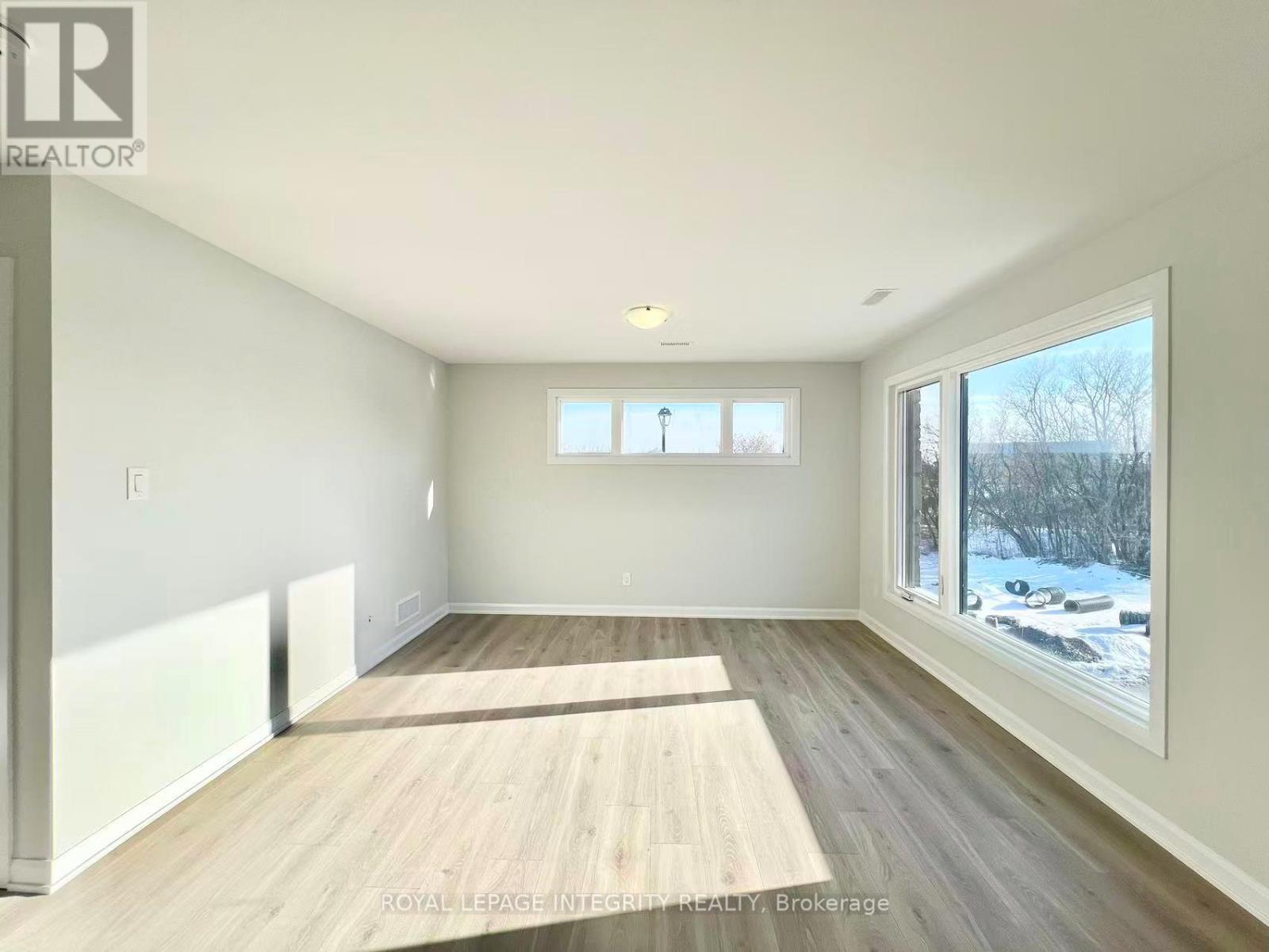 1118 Creekway Private, Ottawa, ON - Indoor Photo Showing Other Room