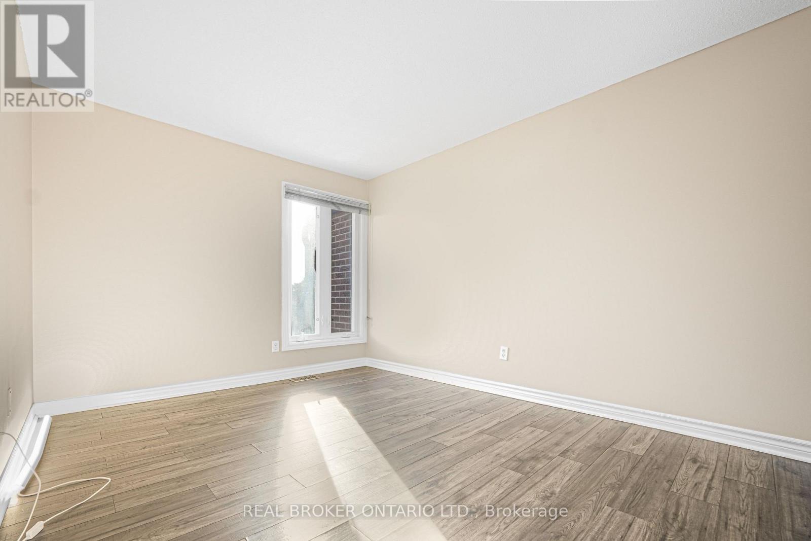 10 - 890 Cahill Drive W, Ottawa, ON - Indoor Photo Showing Other Room