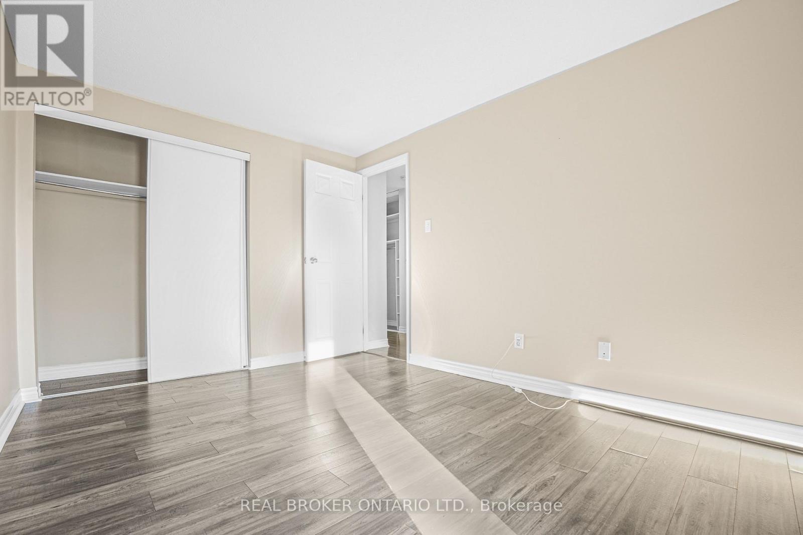 10 - 890 Cahill Drive W, Ottawa, ON - Indoor Photo Showing Other Room