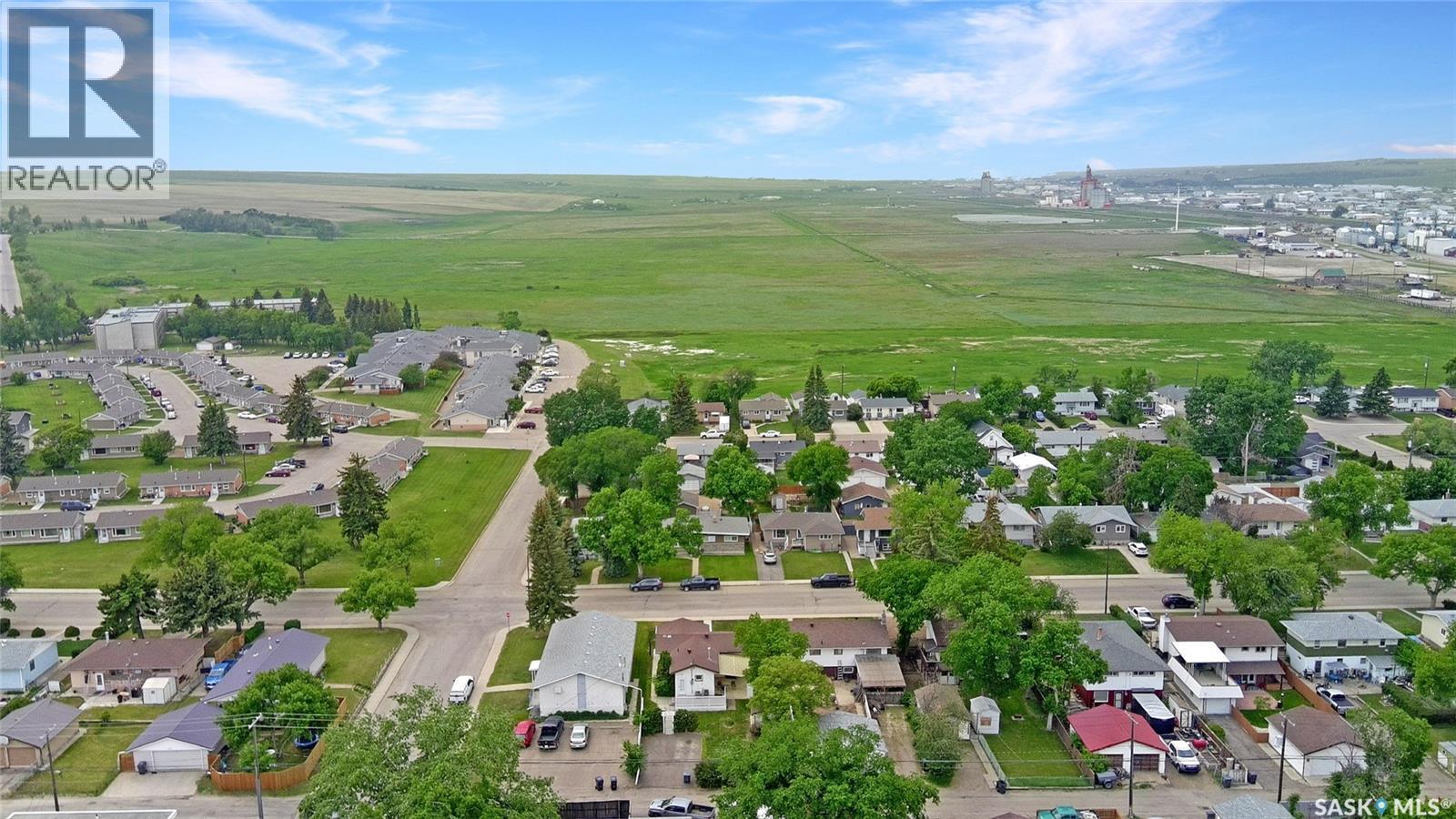 275 Central Avenue S, Swift Current, SK - Outdoor With View