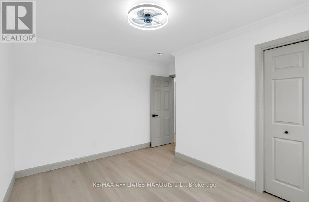 814 Alice Street, Cornwall, ON - Indoor Photo Showing Other Room