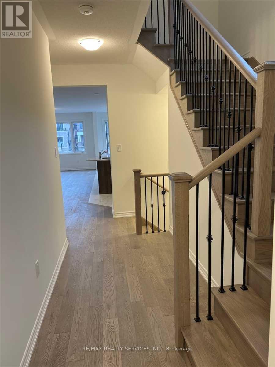 40 Spinland Street, Caledon, ON - Indoor Photo Showing Other Room