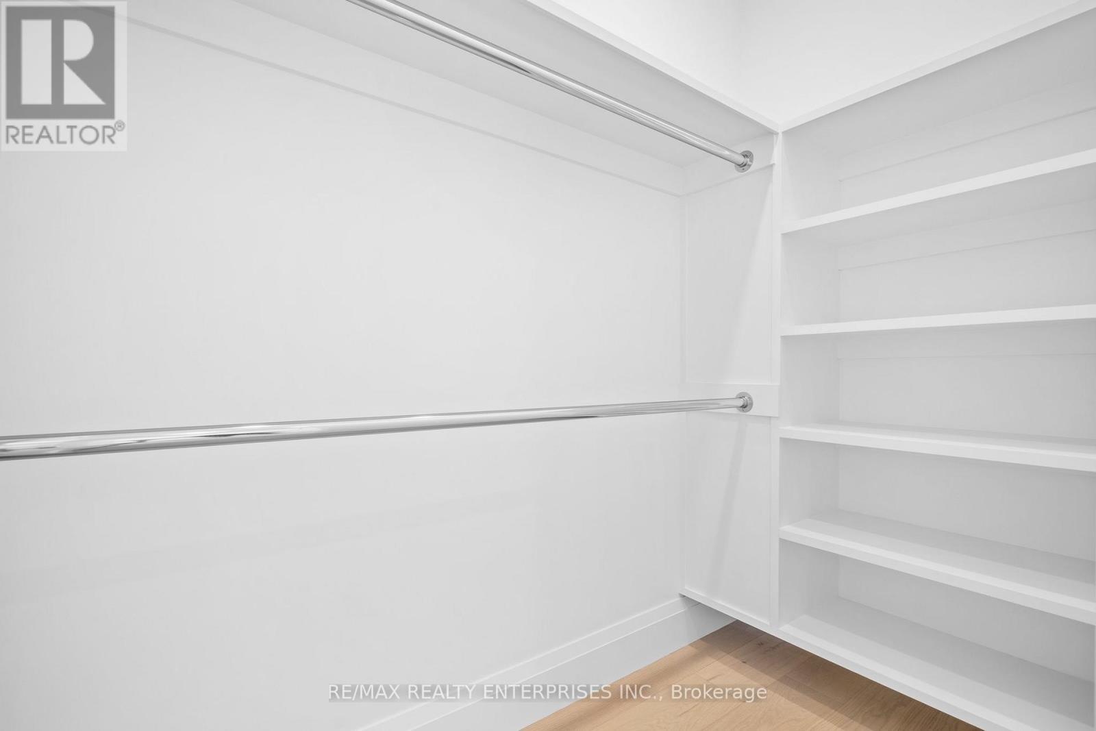 1322 Minaki Road, Mississauga, ON - Indoor