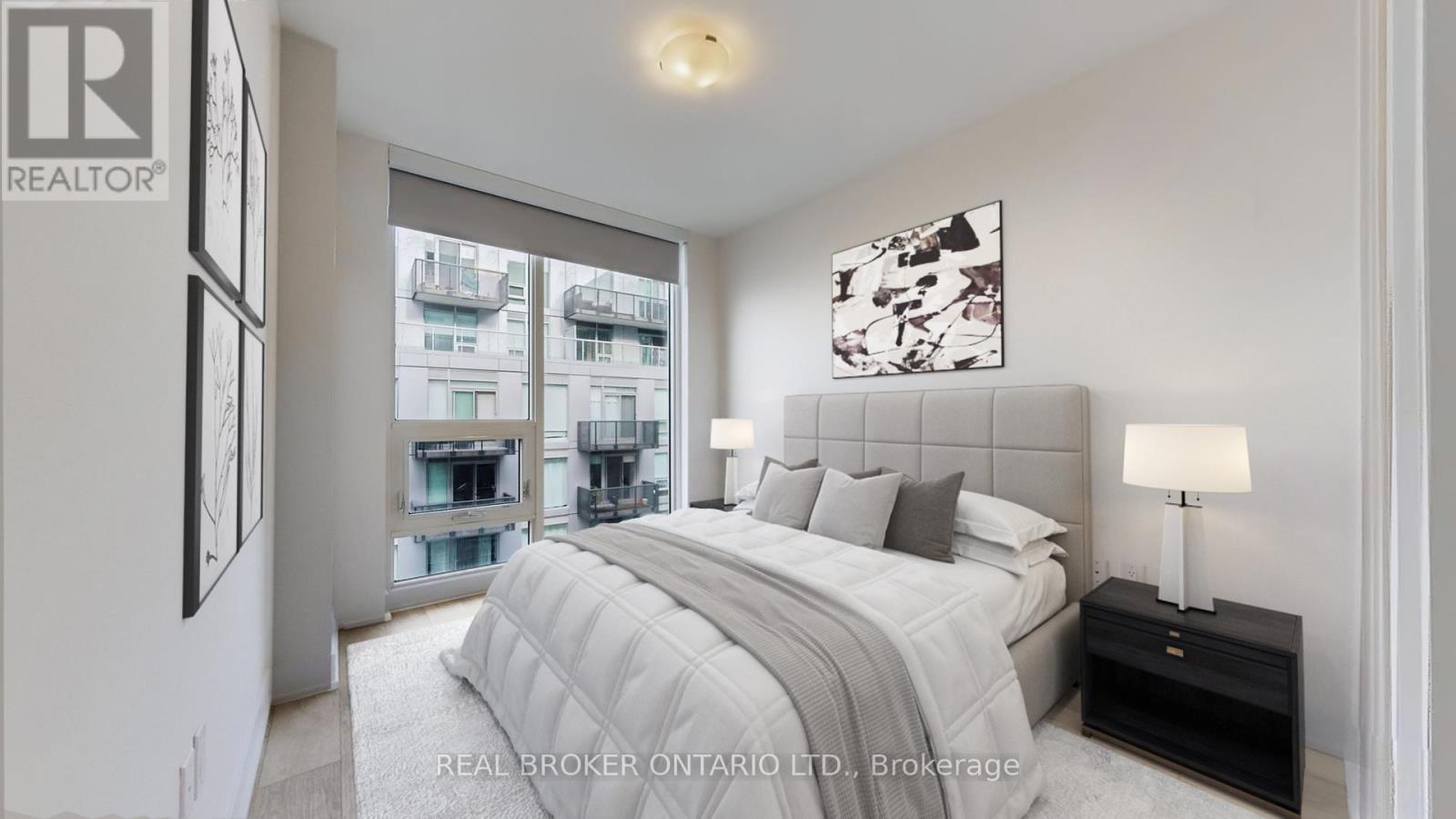 647 - 2450 Old Bronte Road, Oakville, ON - Indoor Photo Showing Bedroom