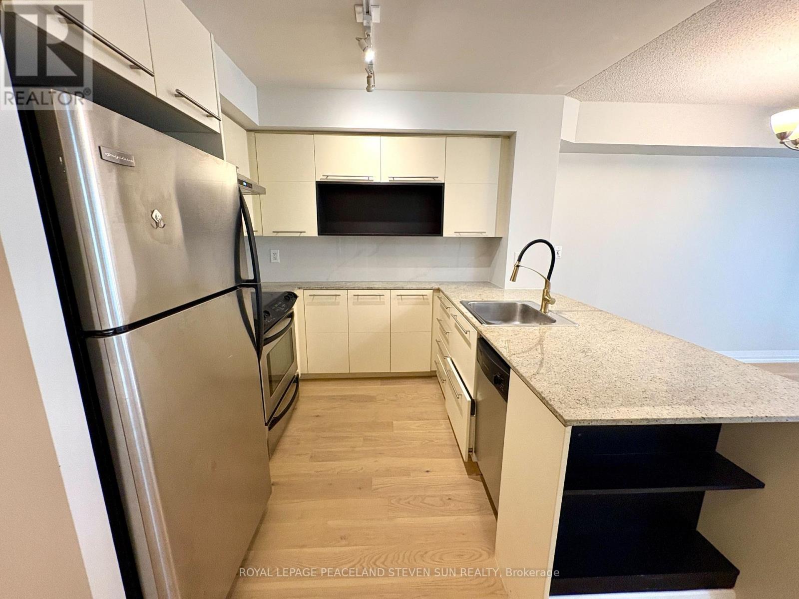 326 - 25 Carlton Street, Toronto, ON - Indoor Photo Showing Kitchen With Upgraded Kitchen