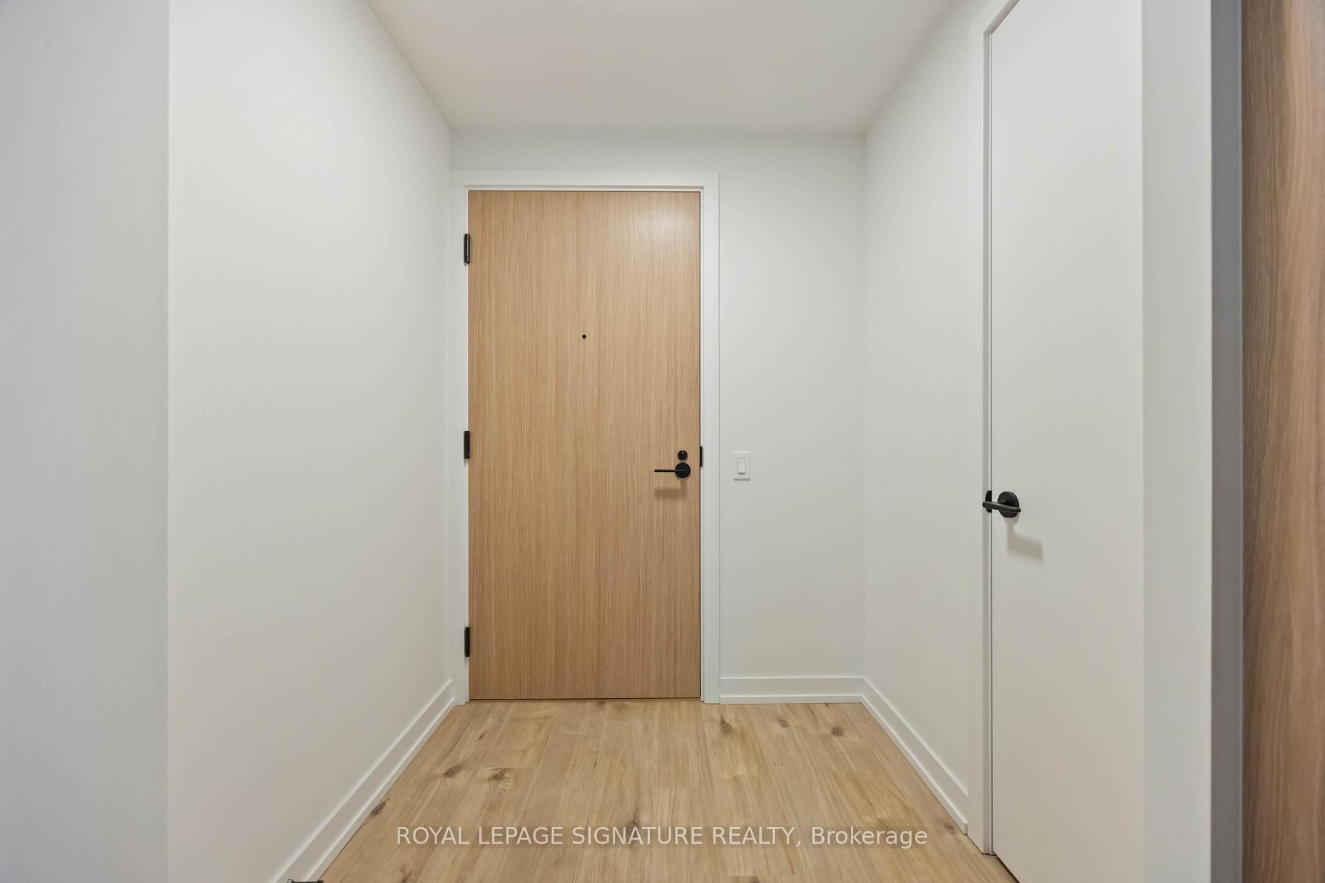 1204-33 Parliament Street, Toronto, ON - Indoor Photo Showing Other Room
