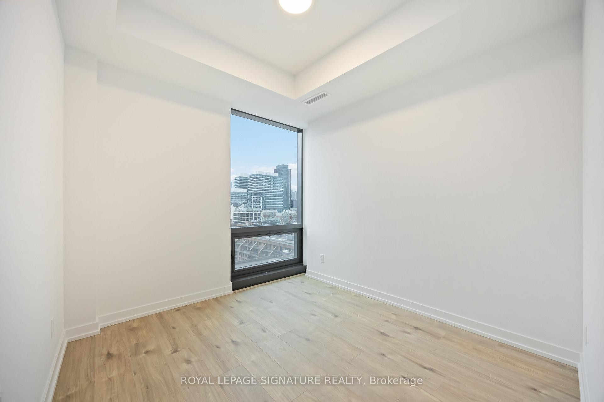 1204-33 Parliament Street, Toronto, ON - Indoor Photo Showing Other Room