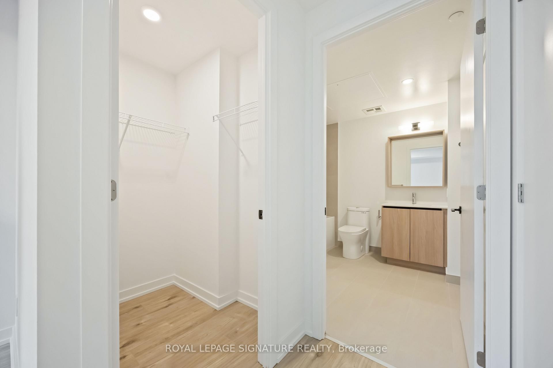 1204-33 Parliament Street, Toronto, ON - Indoor Photo Showing Other Room