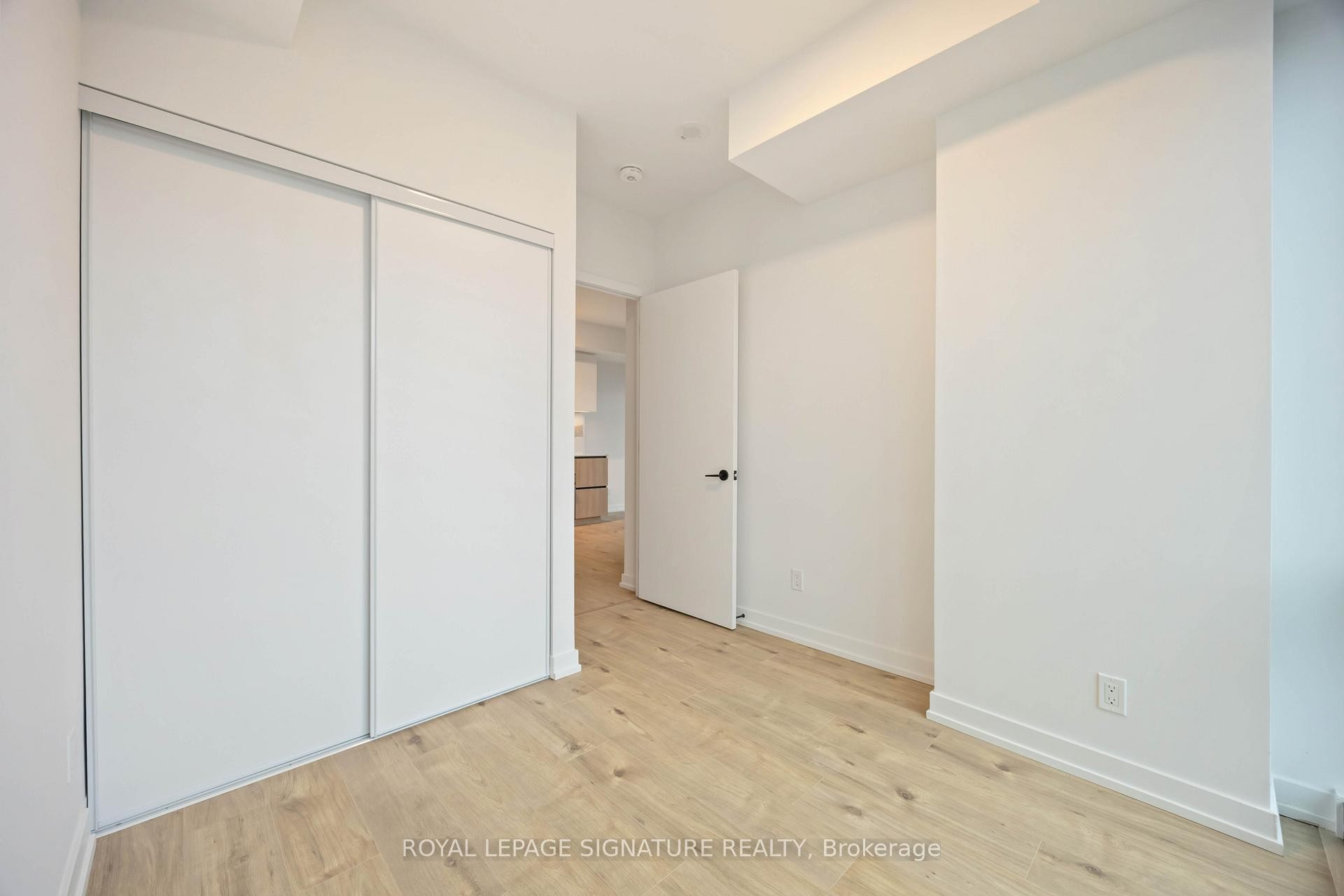 1204-33 Parliament Street, Toronto, ON - Indoor Photo Showing Other Room