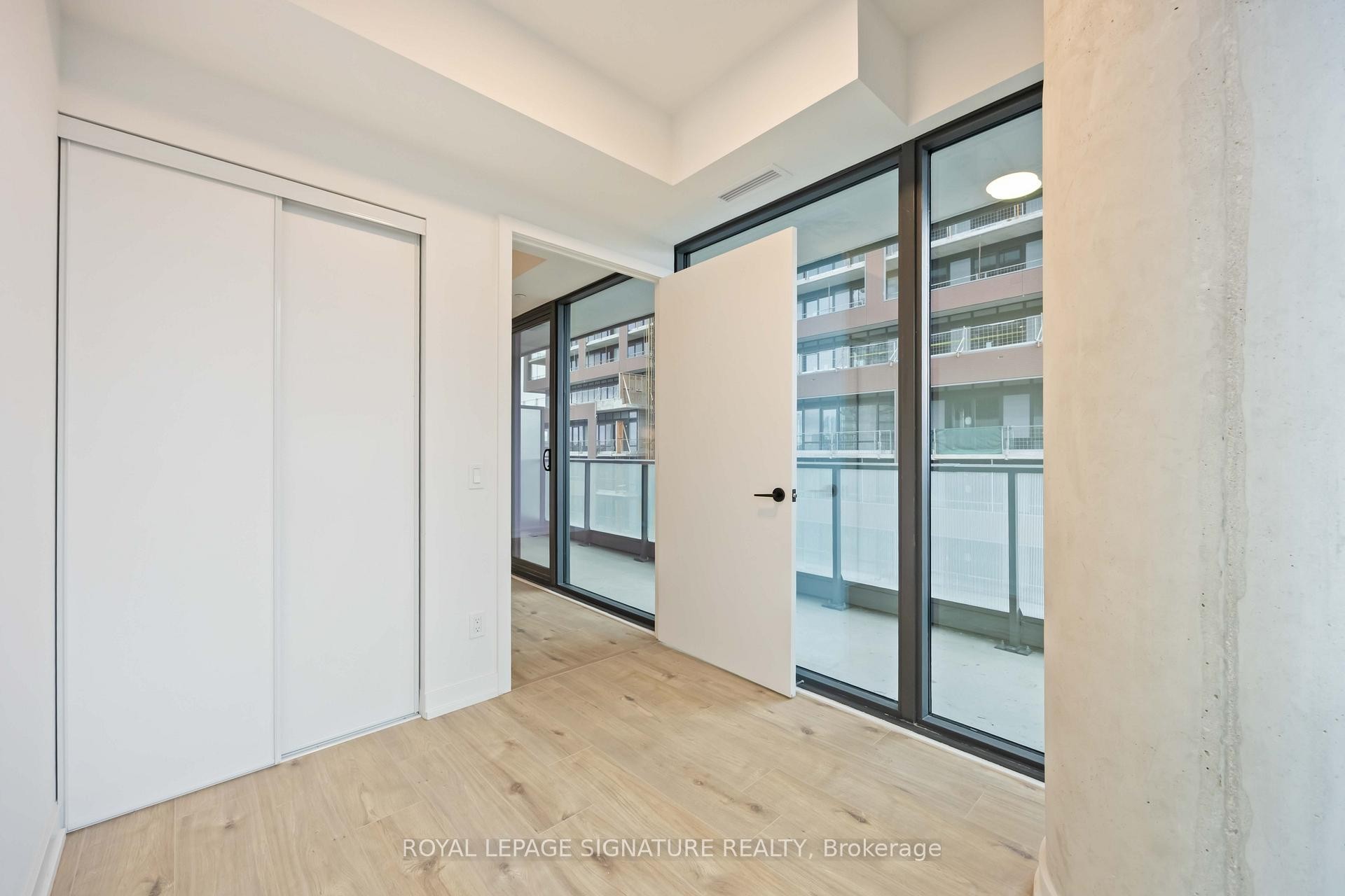 1204-33 Parliament Street, Toronto, ON - Indoor Photo Showing Other Room