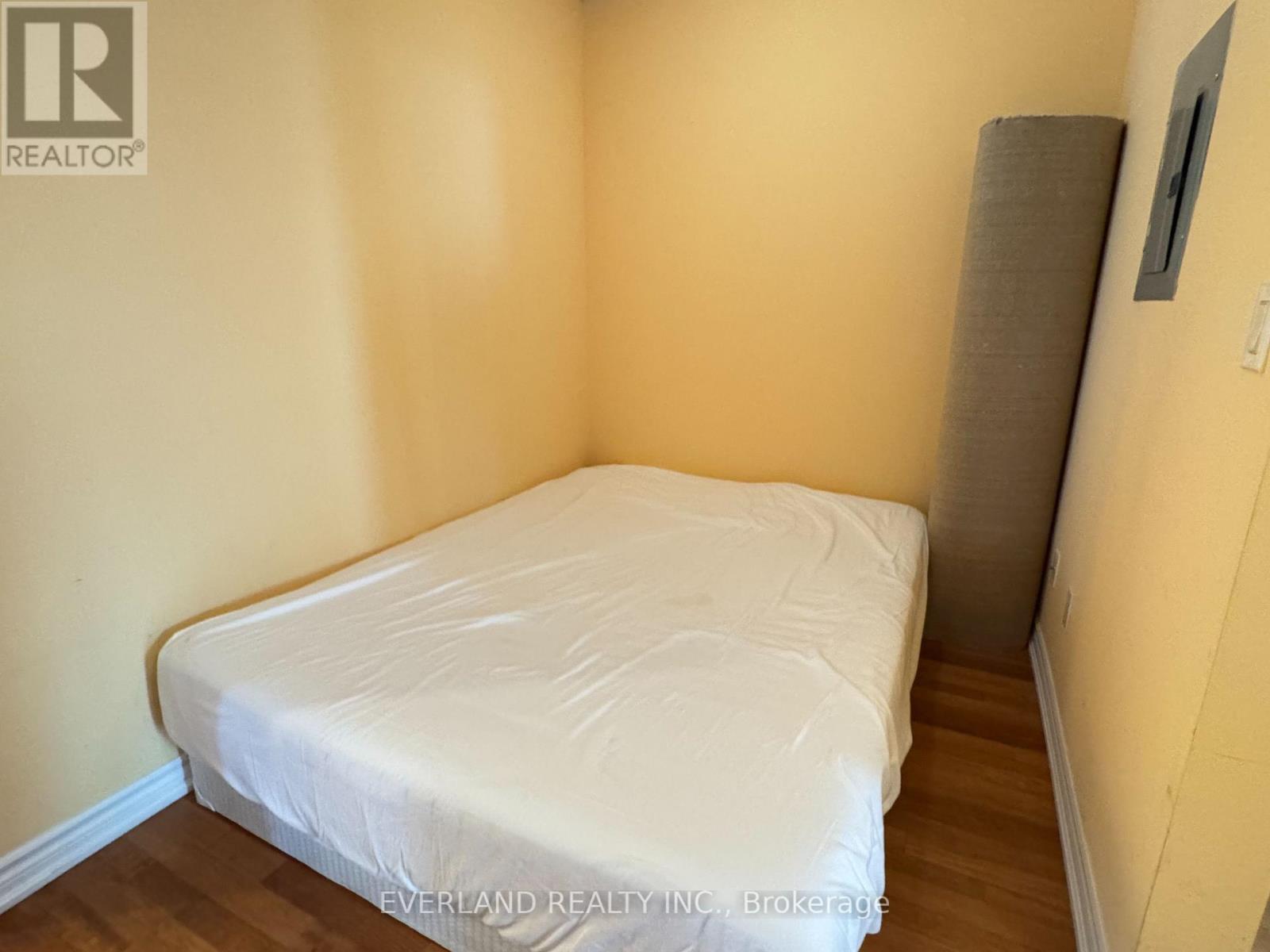 3009 - 761 Bay Street, Toronto, ON - Indoor Photo Showing Bedroom
