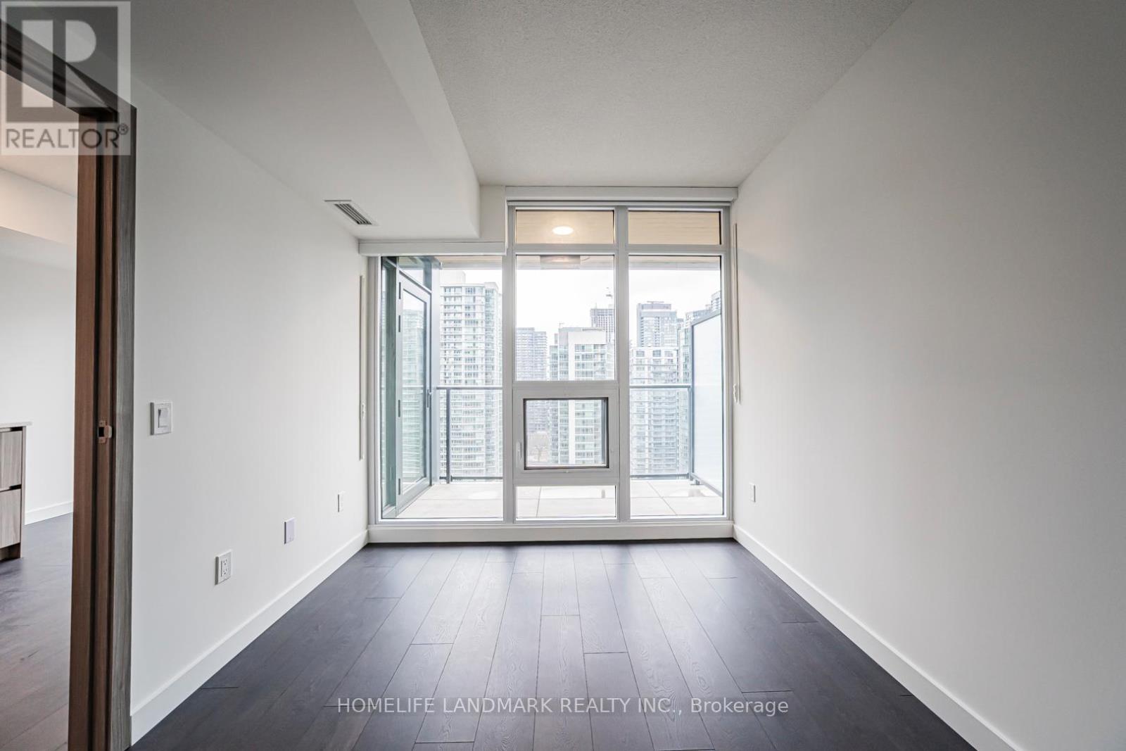 2315 - 1 Concord Cityplace Way, Toronto, ON - Indoor Photo Showing Other Room