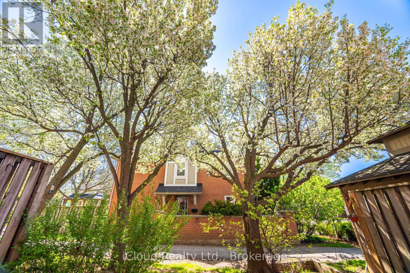 41 - 5659 Glen Erin Drive E, Mississauga, ON - Outdoor