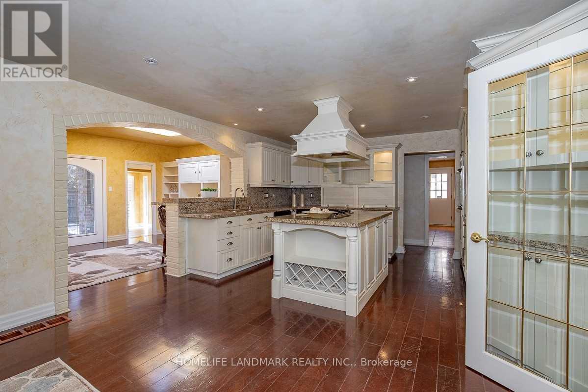 2301 Bennington Gate, Oakville, ON - Indoor