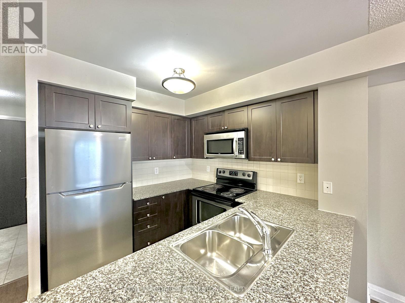 603 - 1070 Sheppard Avenue W, Toronto, ON - Indoor Photo Showing Kitchen With Double Sink