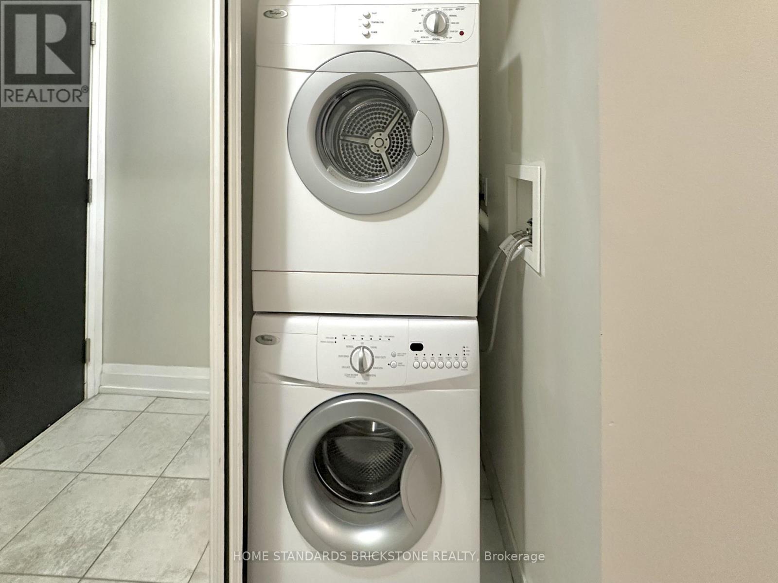 603 - 1070 Sheppard Avenue W, Toronto, ON - Indoor Photo Showing Laundry Room