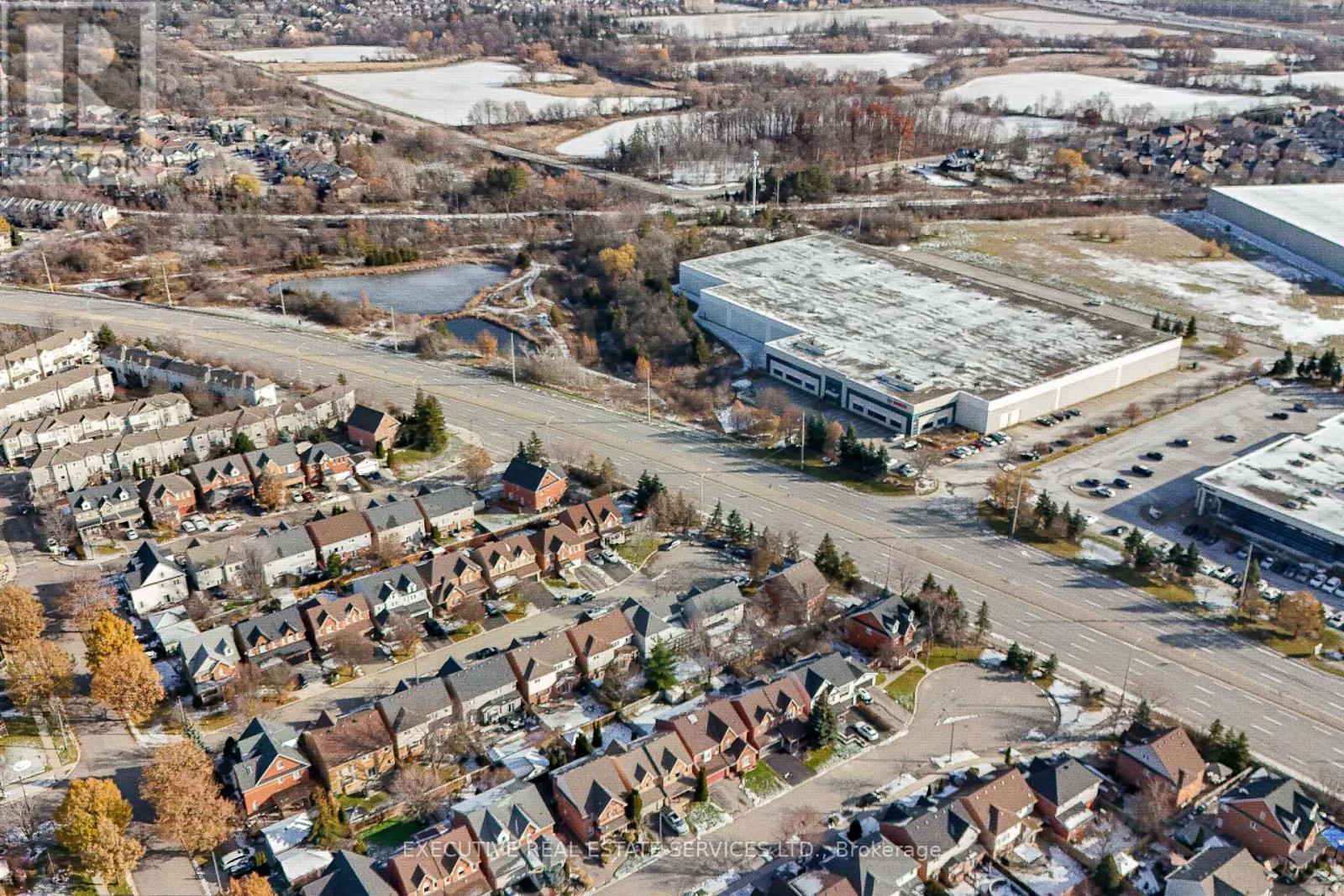 7068 Bannockburn Court, Mississauga, ON - Outdoor With View