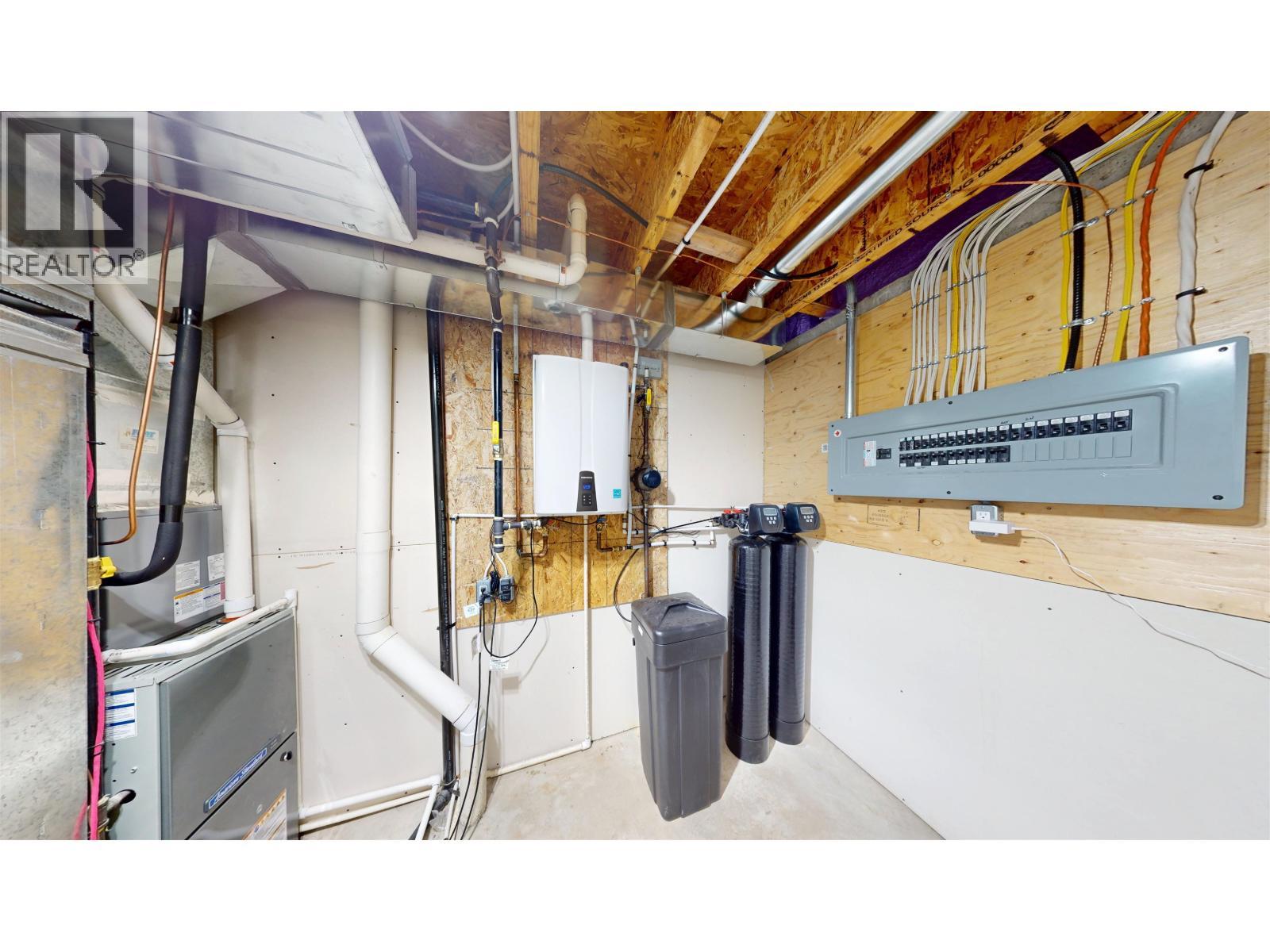 8207 81A Street, Fort St. John, BC - Indoor Photo Showing Basement