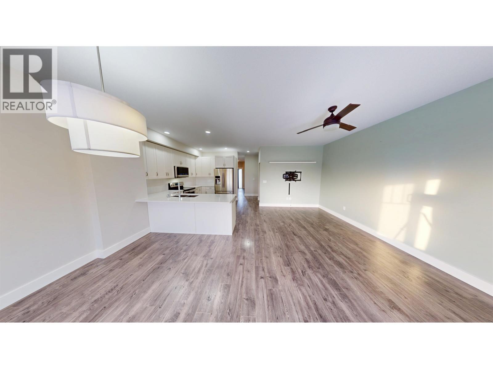 8207 81A Street, Fort St. John, BC - Indoor Photo Showing Other Room