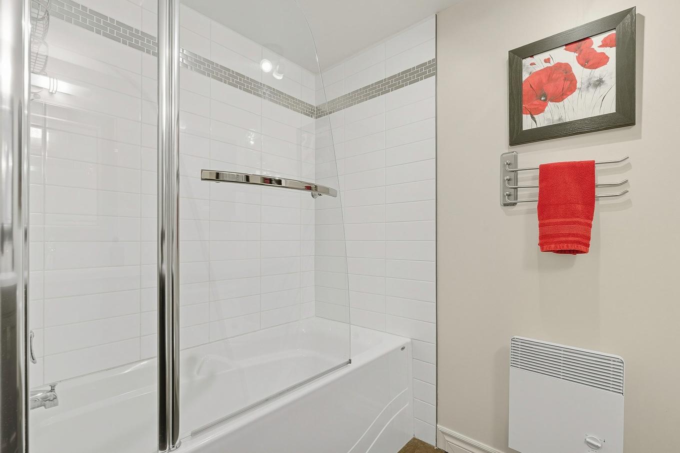 Bathroom - 203 Mtée Victor-Nymark, Saint-Sauveur, QC - Indoor Photo Showing Bathroom