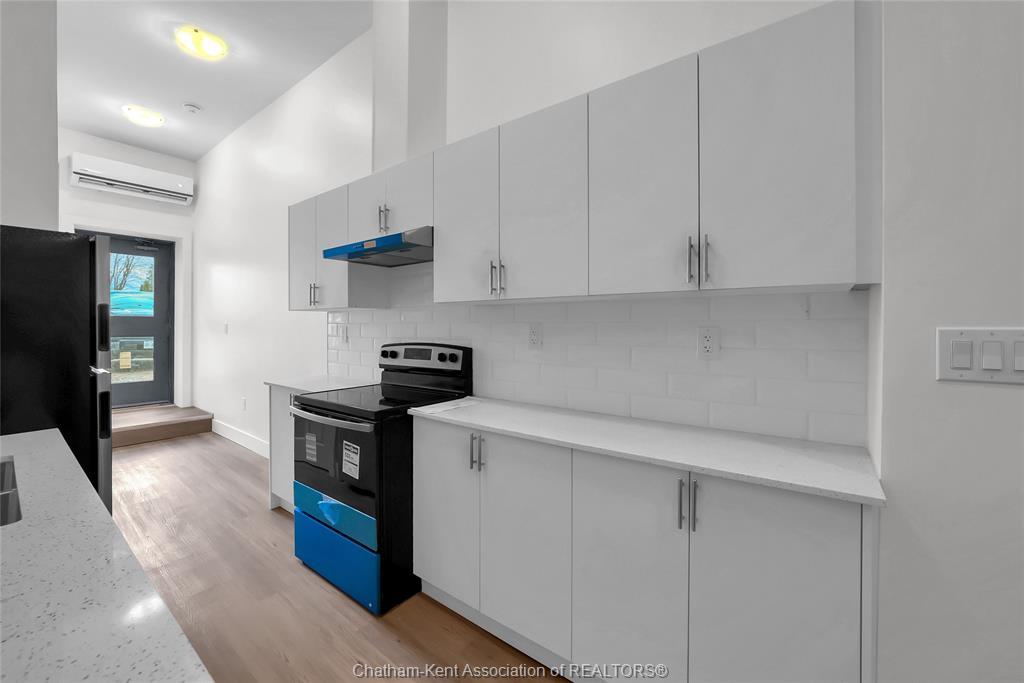 1-131 Main Street, Dresden, ON