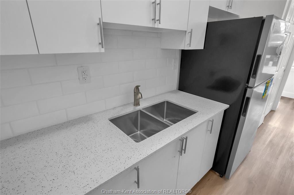 1-131 Main Street, Dresden, ON