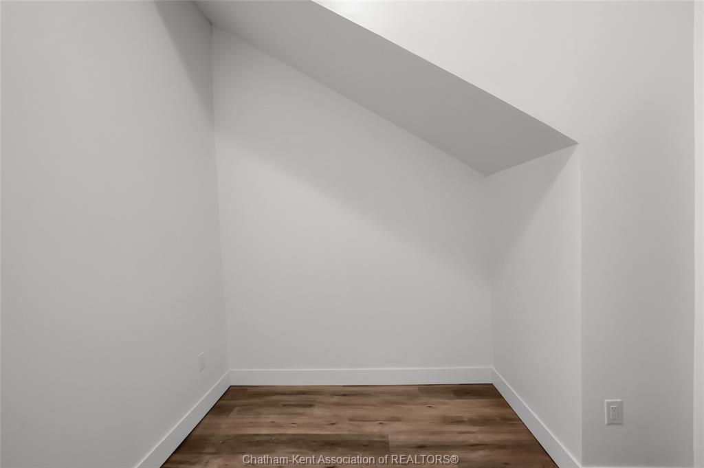 2-131 Main Street, Dresden, ON