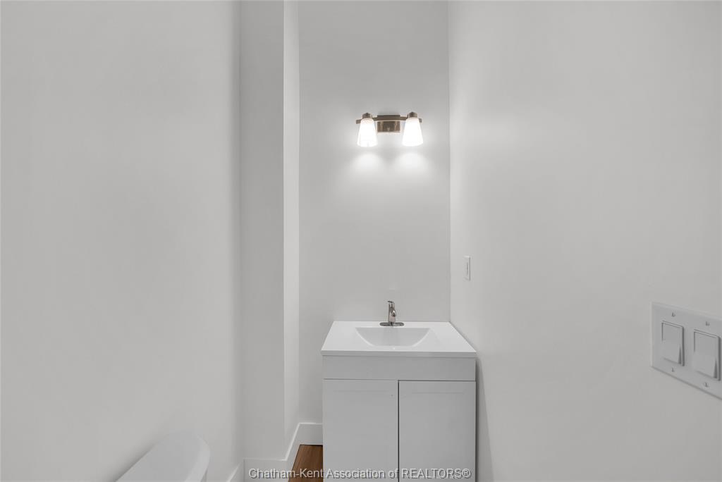 3-131 Main Street, Dresden, ON