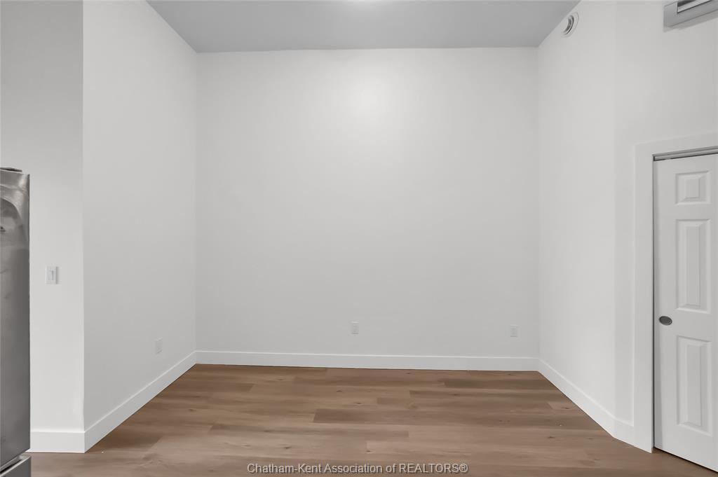 4-131 Main Street, Dresden, ON