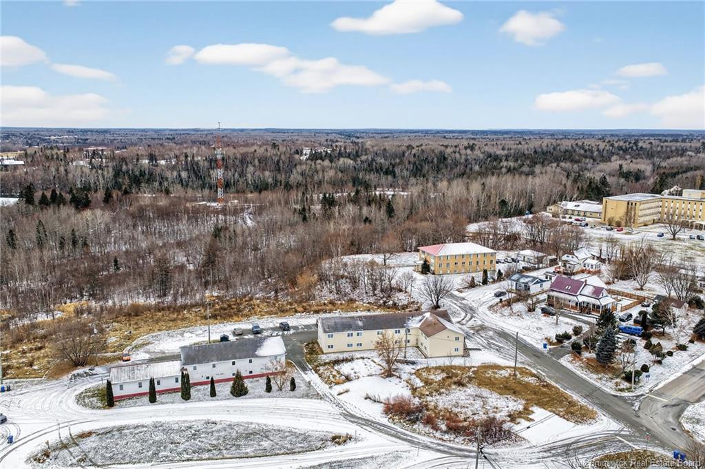 725 Univesity Dr, Bathurst, NB