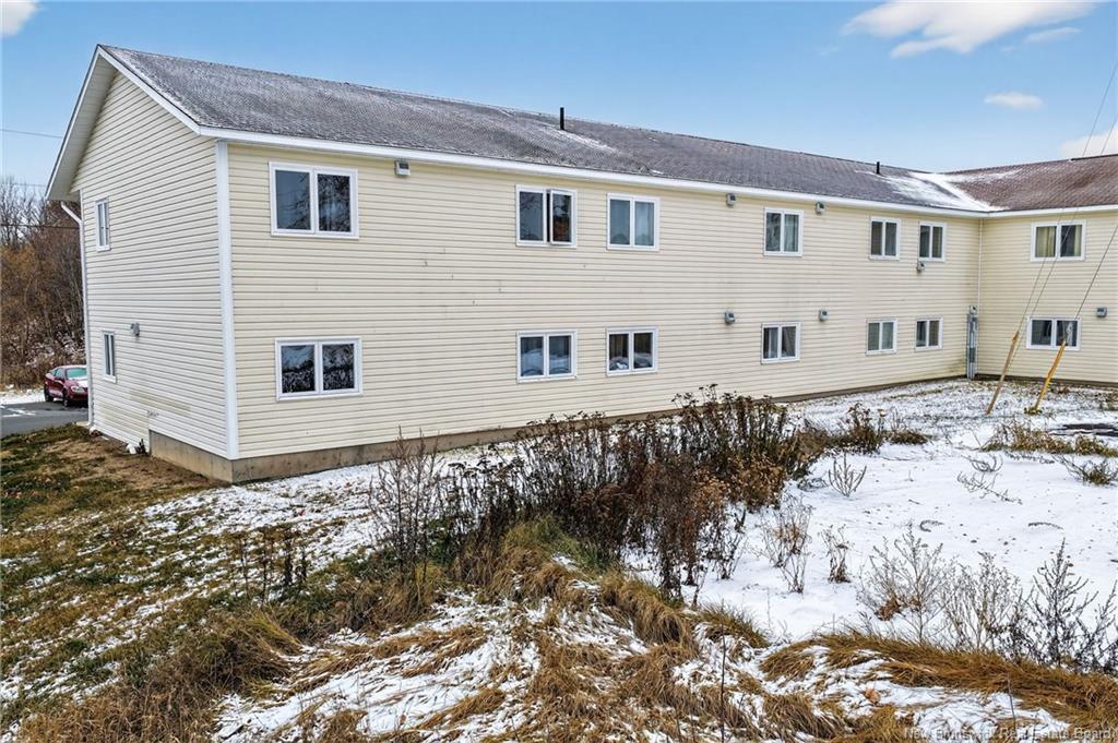 725 Univesity Dr, Bathurst, NB