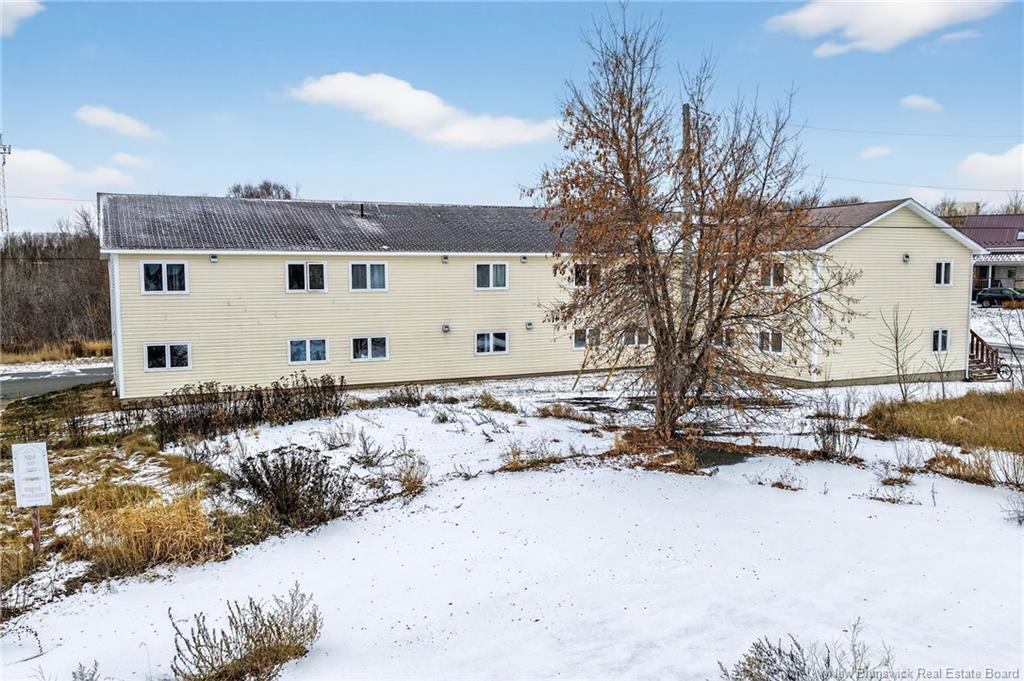 725 Univesity Dr, Bathurst, NB