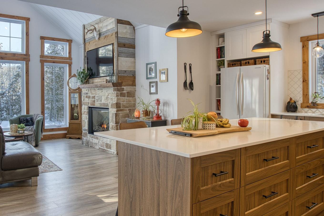 Kitchen - 52 Rue Du Sommet-Du-Parc, Sainte-Marguerite-Du-Lac-Masson, QC - Indoor Photo Showing Living Room With Fireplace