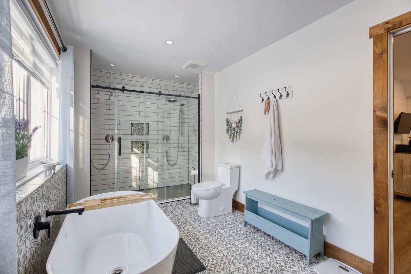 Ensuite bathroom - 52 Rue Du Sommet-Du-Parc, Sainte-Marguerite-Du-Lac-Masson, QC - Indoor Photo Showing Bathroom