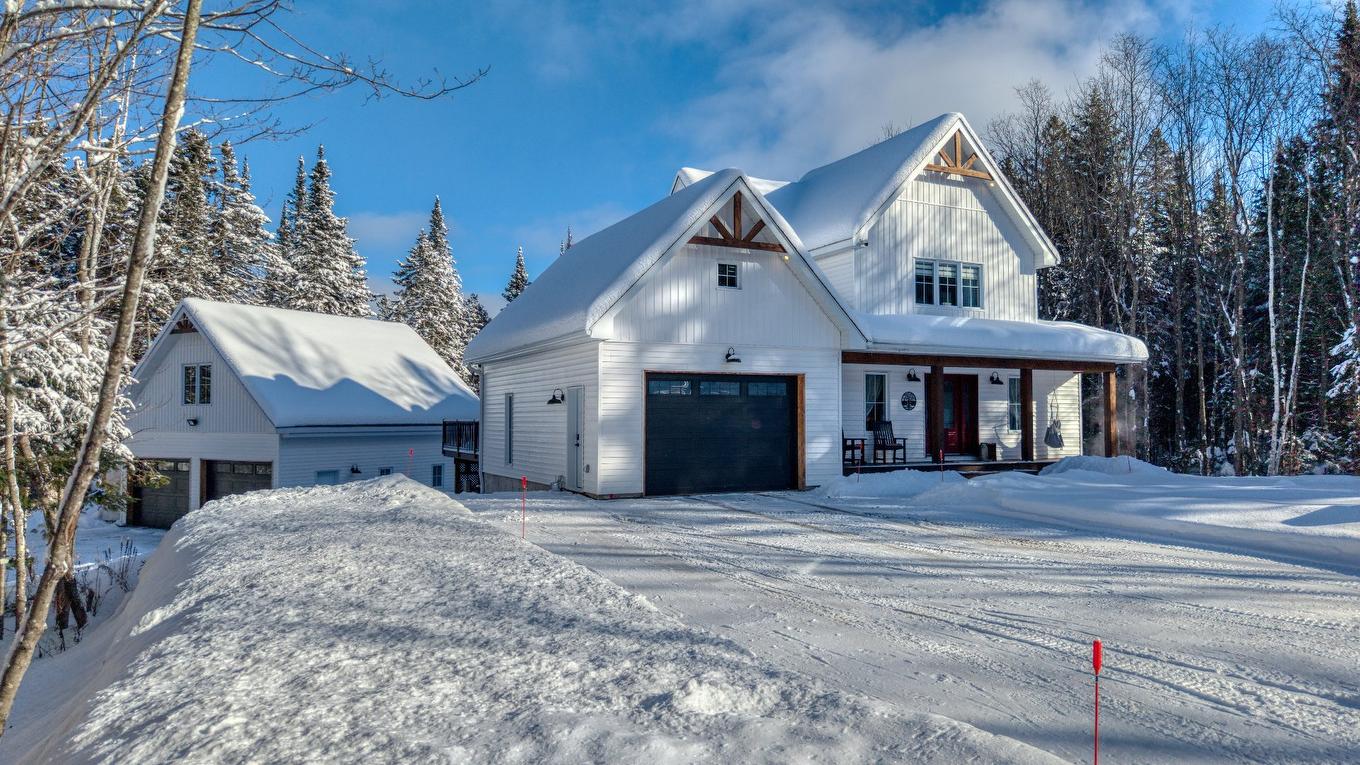 Frontage - 52 Rue Du Sommet-Du-Parc, Sainte-Marguerite-Du-Lac-Masson, QC - Outdoor With Facade