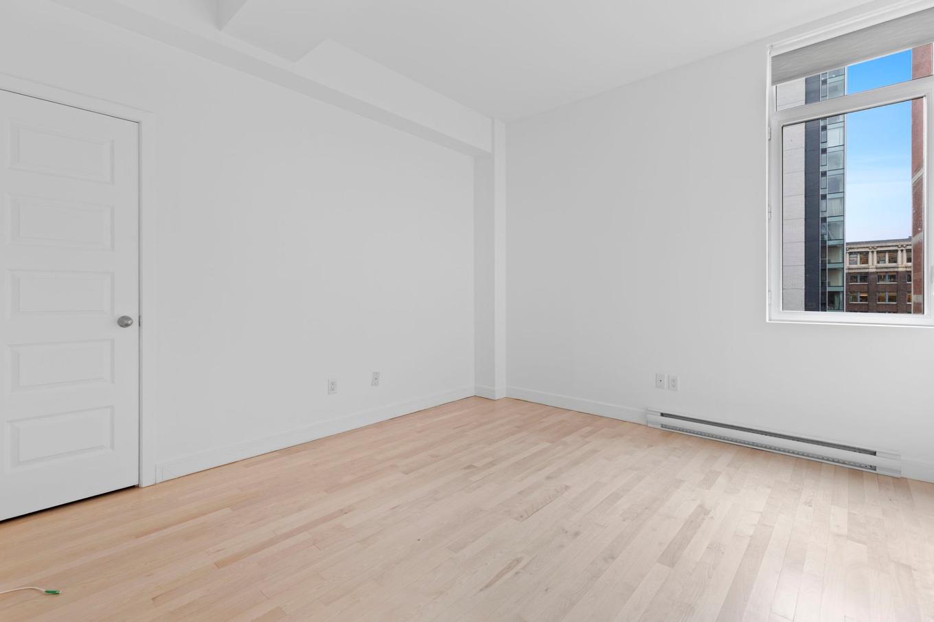 Bedroom - 900-1449 Rue St-Alexandre, Montréal (Ville-Marie), QC - Indoor Photo Showing Other Room