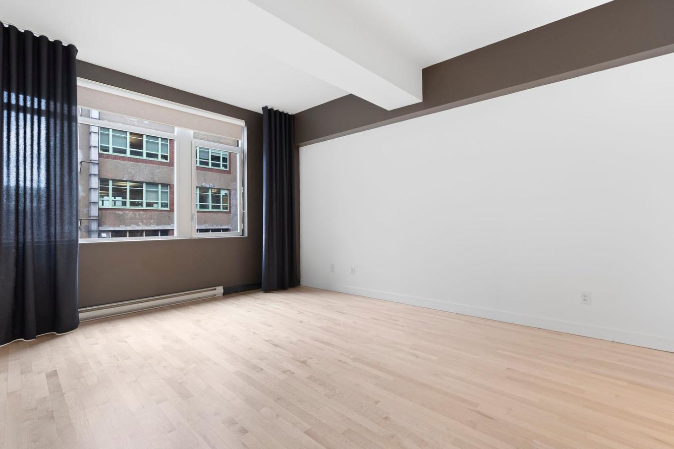 Primary bedroom - 900-1449 Rue St-Alexandre, Montréal (Ville-Marie), QC - Indoor Photo Showing Other Room