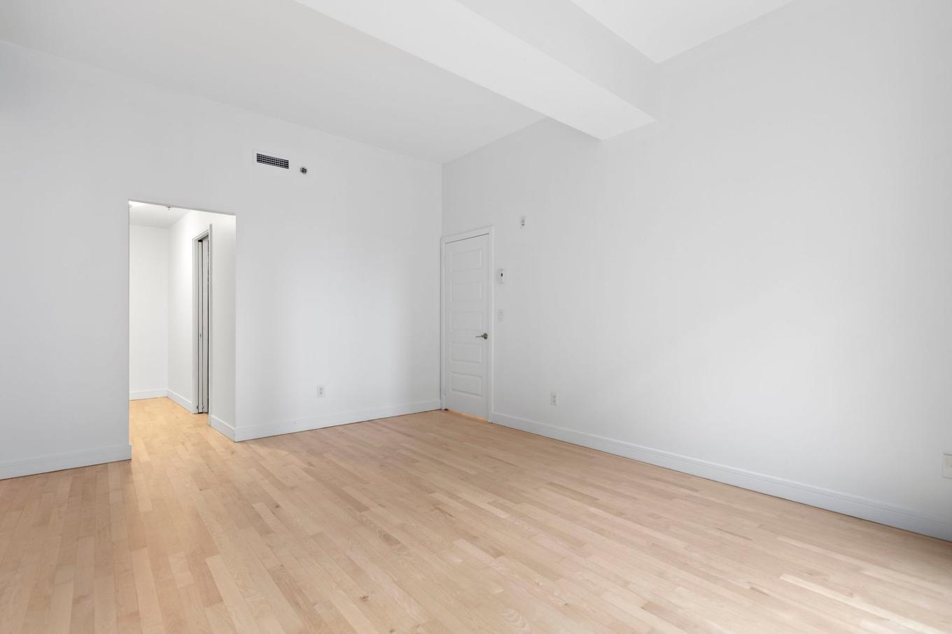 Bedroom - 900-1449 Rue St-Alexandre, Montréal (Ville-Marie), QC - Indoor Photo Showing Other Room