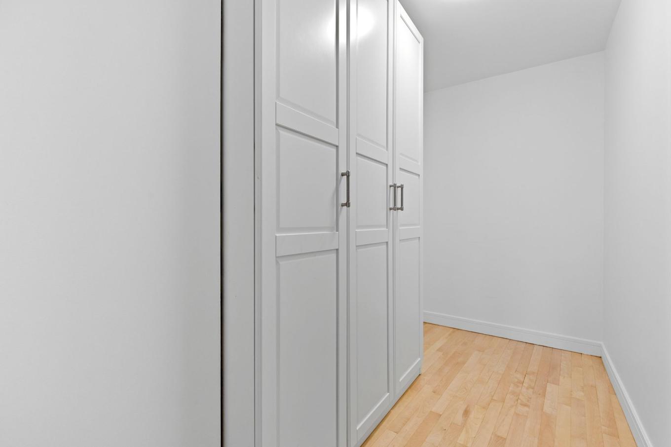 Storage - 900-1449 Rue St-Alexandre, Montréal (Ville-Marie), QC - Indoor Photo Showing Other Room