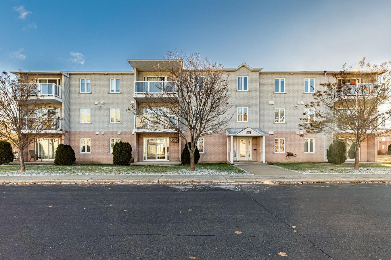 Frontage - 204-2385 Rue Henriette-Céré, Longueuil (Saint-Hubert), QC - Outdoor With Facade