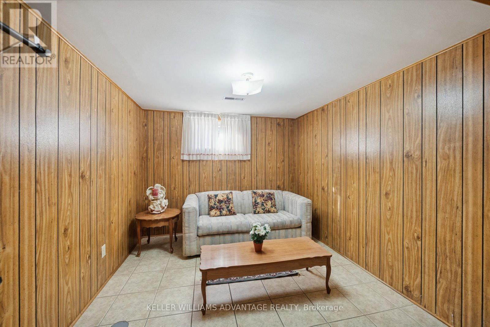 63 Boem Avenue, Toronto, ON - Indoor Photo Showing Other Room