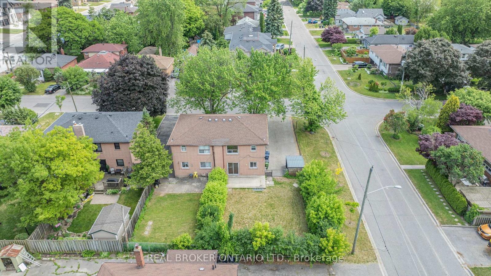 82 Minerva Avenue, Toronto, ON - Outdoor