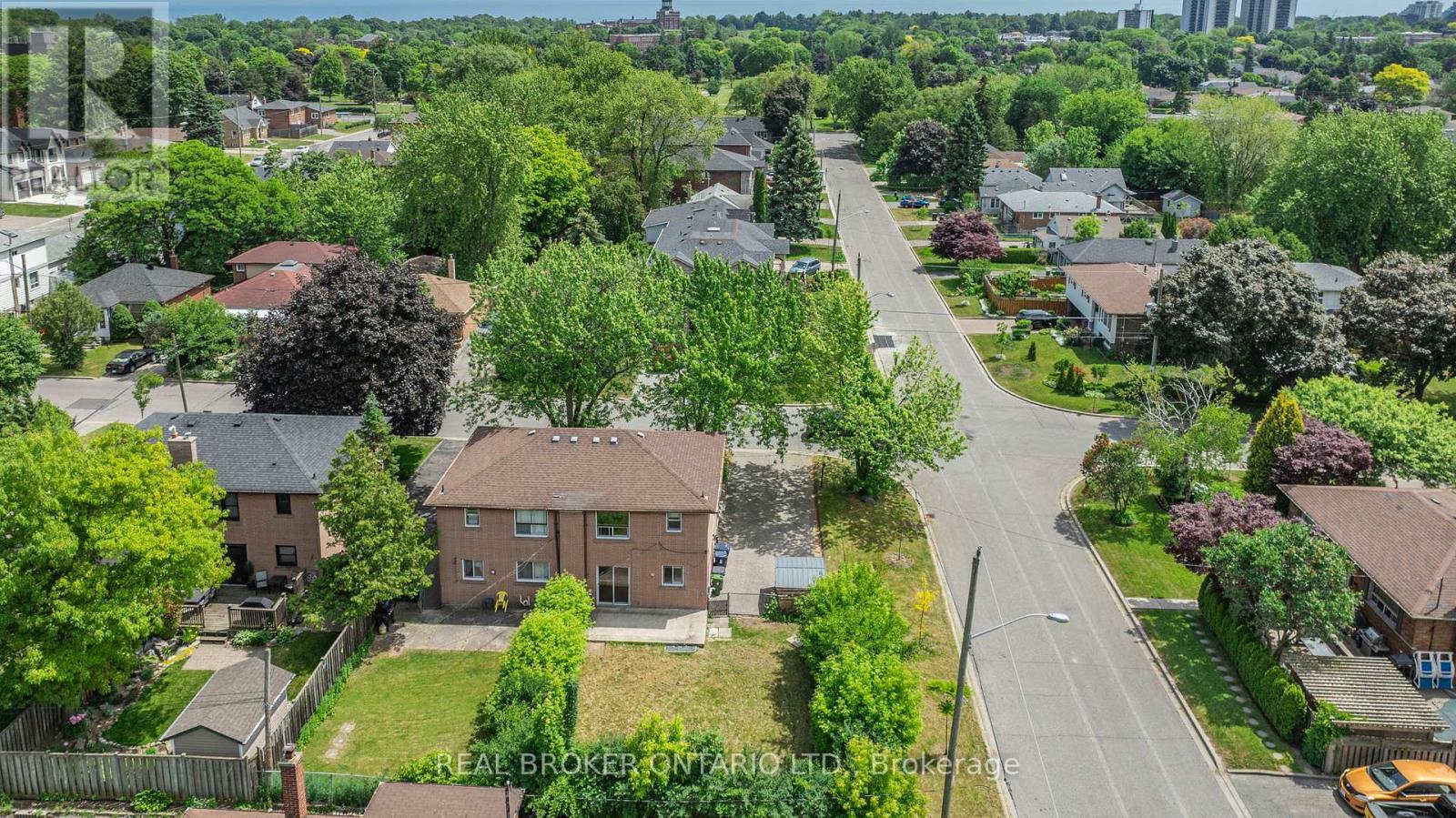 82 Minerva Avenue, Toronto, ON - Outdoor