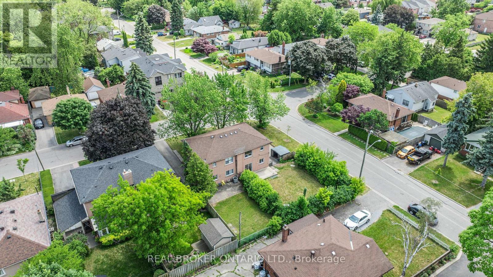 82 Minerva Avenue, Toronto, ON - Outdoor With View