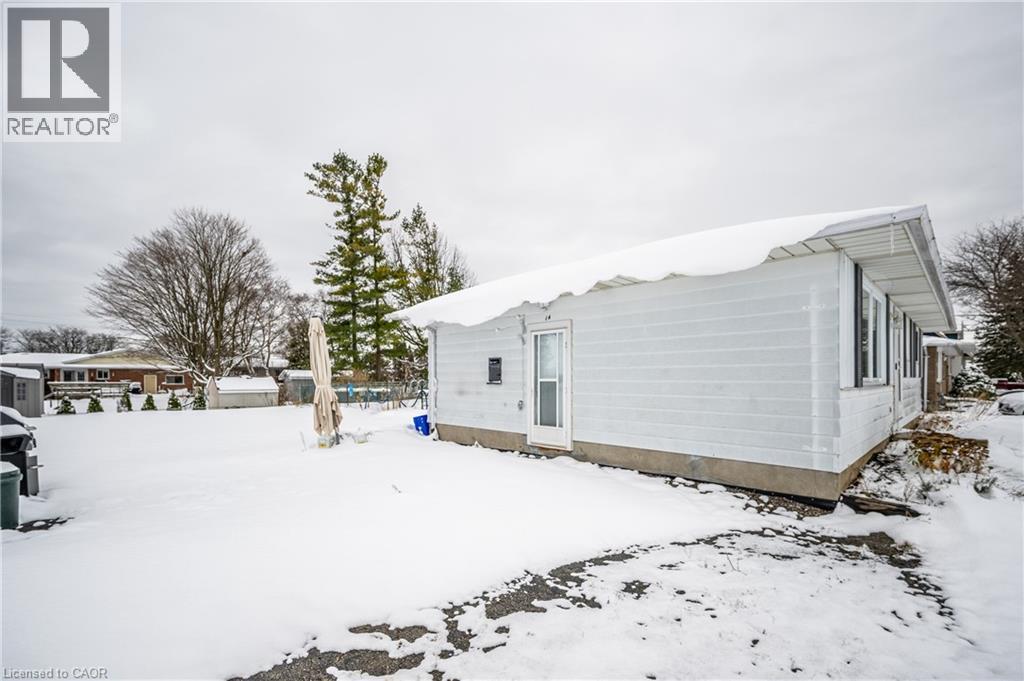 14 Schofield Drive, Kitchener, ON - Outdoor