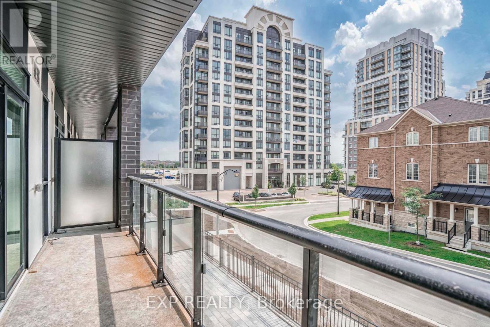 208 - 1 Climo Lane, Markham, ON - Outdoor