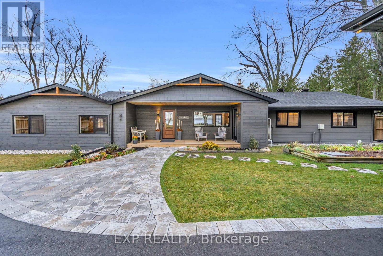 621 Duclos Point Road, Georgina, ON - Outdoor With Facade