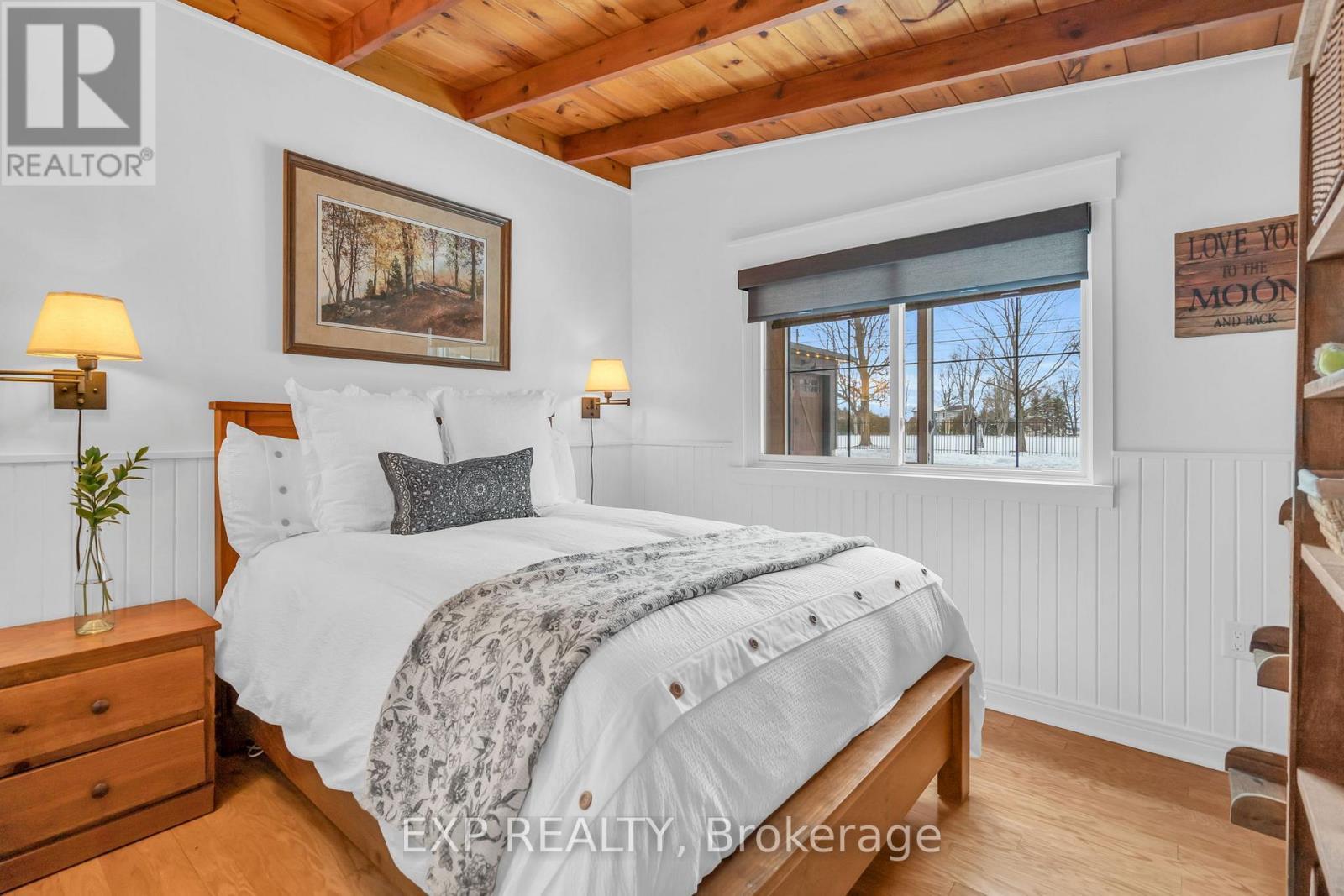 621 Duclos Point Road, Georgina, ON - Indoor Photo Showing Bedroom